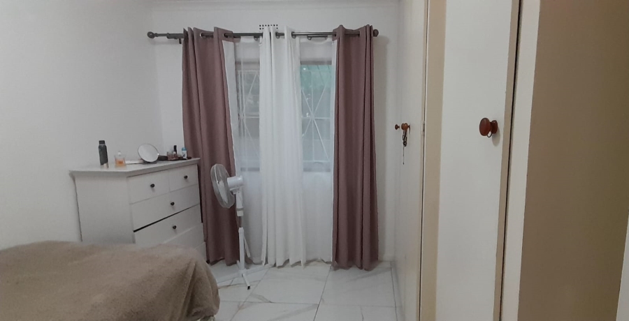 4 Bedroom Property for Sale in Gordon Strand Estate Western Cape